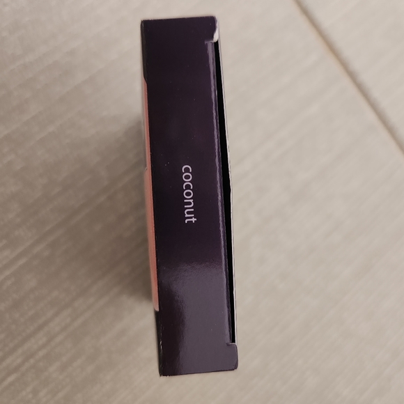 Tarte juicy blush coconut shade BNB - Picture 4 of 6